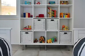 Children’s area - Luzzu - Family Friendly Maisonette (Munxar)