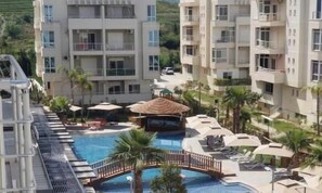 Departamento | Alberca | Alberca al aire libre por temporada 