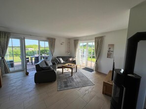 Fernseher, Kamin