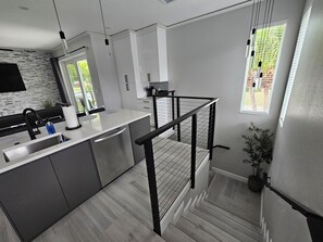 Fridge, microwave, oven, stovetop - Modern New Guesthouse•Game Room•Minutes To Gulf Beaches (Seminole)