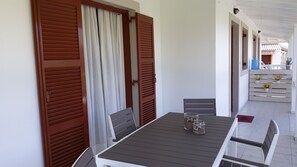 Terrace/patio - Serenity Apartments by Konnect, Next to the Beach (Corfu)