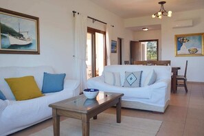 Living area - Villa Miquela Charming house with ocean view (IB)