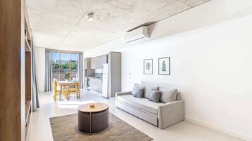 TV, offices