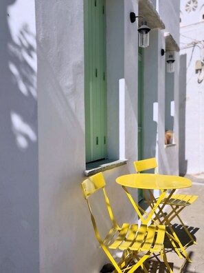 Outdoor dining - Veggera Living, Tinos (Pyrgos)