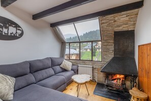 Televisor i llar de foc 