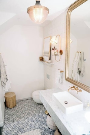 Bathroom - Boutique 3-story Loft B with private roof top hot tub near Boise River Greenbelt (Garden City)
