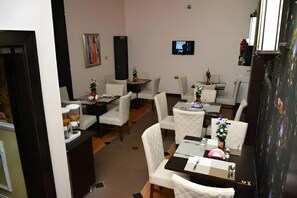 Dining - LJ GRAND RESORT (Asaba)