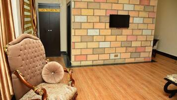 Luxury Single Room, Balcony, Beach View | Interior