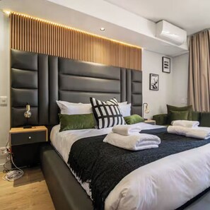1 habitación, tabla de planchar con plancha, wifi y ropa de cama 