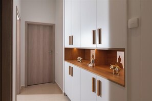 Interior - Nerida Luxury Villa 1 (3W3F+8W Ampelouzos)