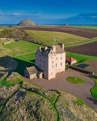 Fenton Tower - Nine Bedroom Villa, Sleeps 17