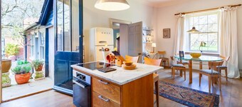 The Old Courtyard - Three Bedroom Villa, Sleeps 6