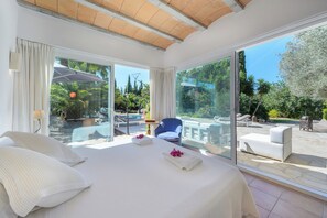 Iron/ironing board, Internet, bed sheets - Villa Can Colomaret Carmen (Ibiza)