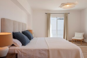 Iron/ironing board, free WiFi, bed sheets - New! Villa Lina - Four Bedroom Villa, Sleeps 8 (Ibiza)