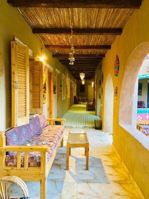 Economy Triple Room, Patio, Garden View | Interior