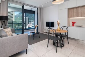 Living area - Urban Grace at the Rubik (Cape Town)