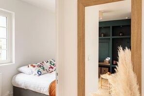 Room - Vrbo Property (Dinard)