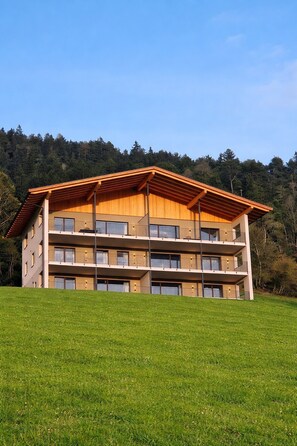 Esterni