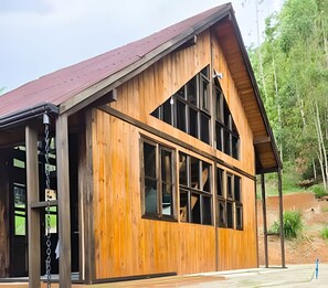 Perusmökki | Ulkopuoli