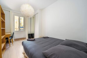 Desk, iron/ironing board, WiFi, bed sheets - Le Smolett - Spacieux T3 proche gare & mer (Nice)