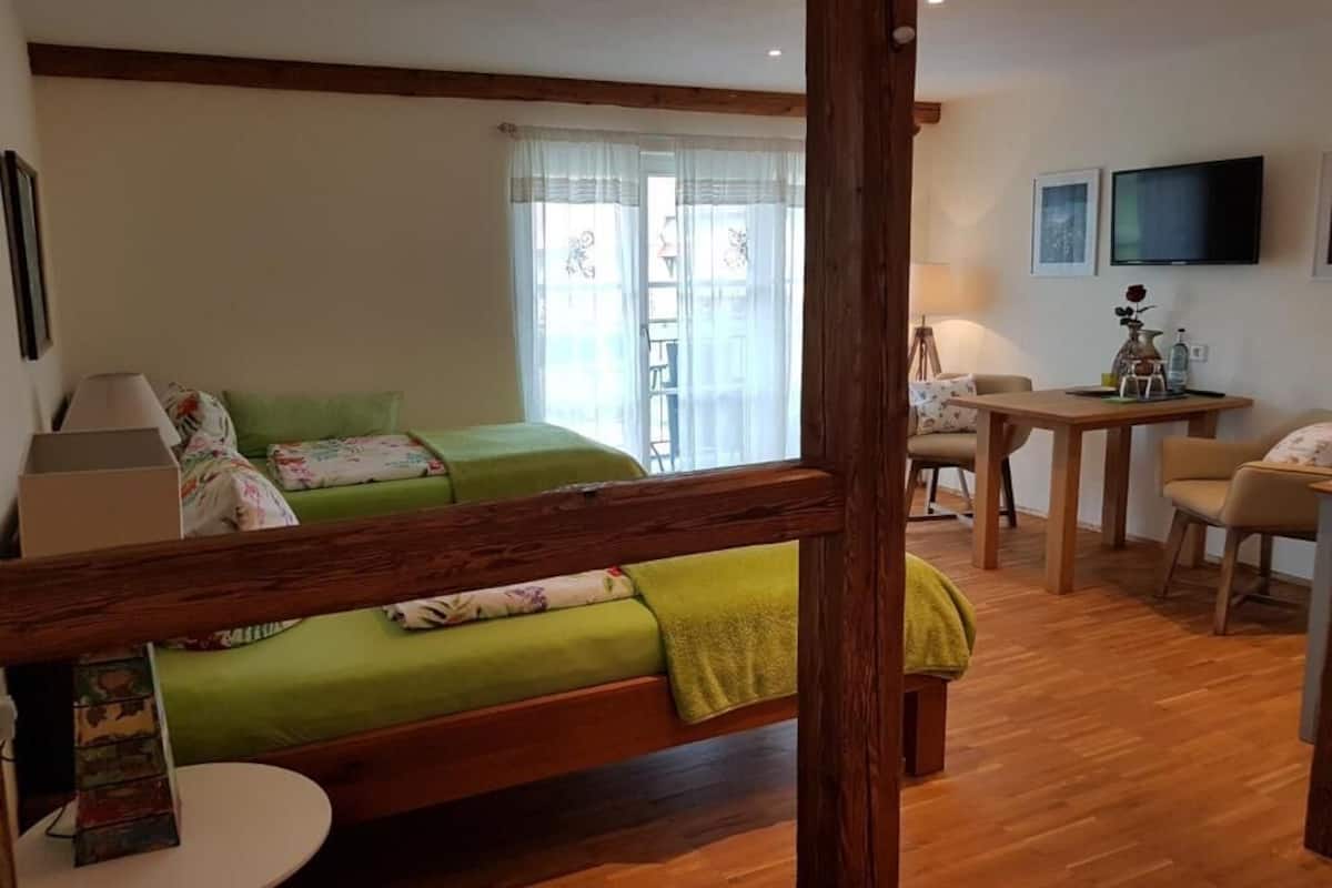 디럭스 트윈룸, 전용 욕실, 언덕 전망