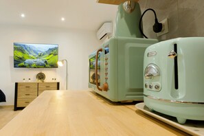 Interior - Studio BRUME  In the heart of PORTBAILAccess to the swimming pool (Port-Bail-sur-Mer)