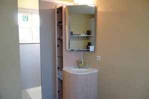 Bathroom - Su'ro (Gent)