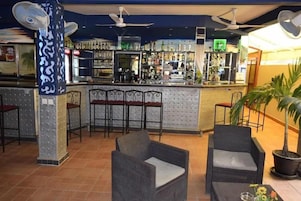 Bar (en el alojamiento)