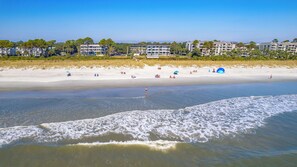 Beach - High Tide - Beachfront Ocean View Retreat (Hilton Head Island)