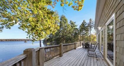 Fall Foliage Lodge near Schoodic Scenic Byway & Acadia National Park w/ kayaks
