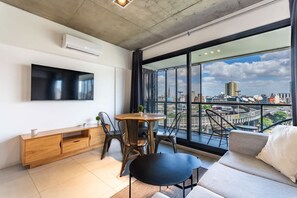 TV, offices - Moderno Loft a 5 minutos de Puerto Madero 6A (Buenos Aires)