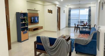 Super deluxe room in 4BHK Apartment with ensuite Couple Friendly