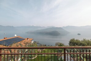 Property grounds - La Terrazza sul Lago (Tavernola Bergamasca)