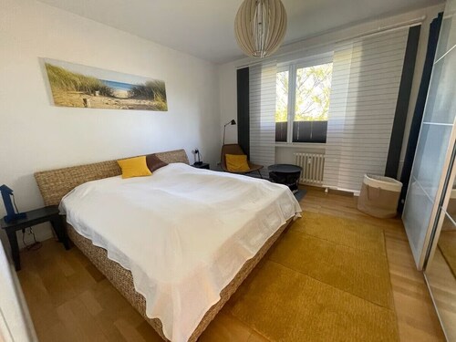 Watching the ferries, exclusive interieur and great public transport connection