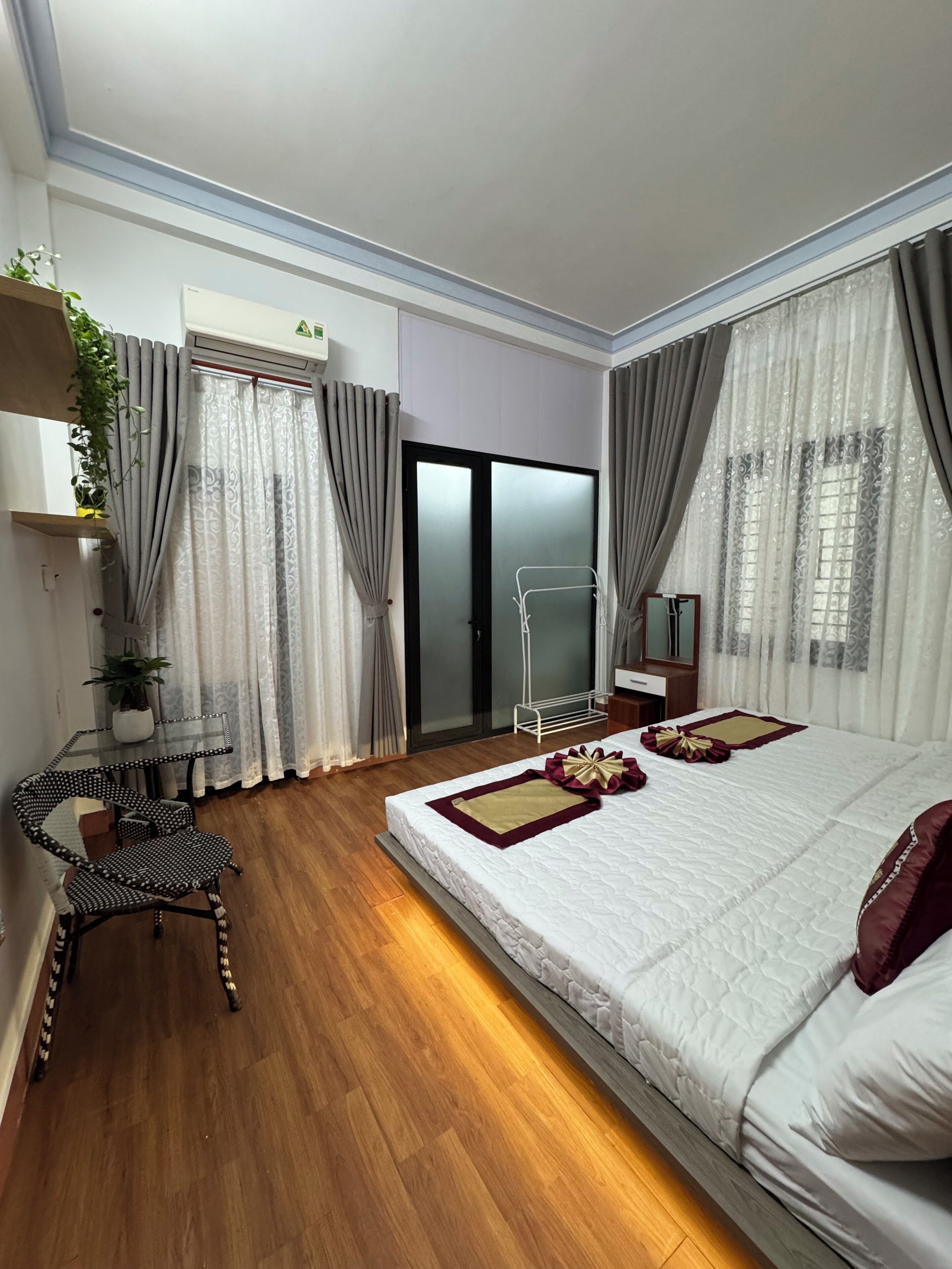 Family Room, Balcony, Garden View