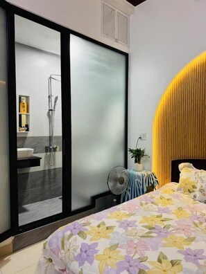 Double Room, Balcony | Free WiFi - DAI NOI SAPHIA HOMESTAY (HUE)