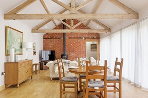 Dining - The Saddlery (Norwich)