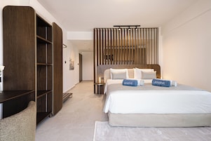 In-room safe, desk, laptop workspace, iron/ironing board