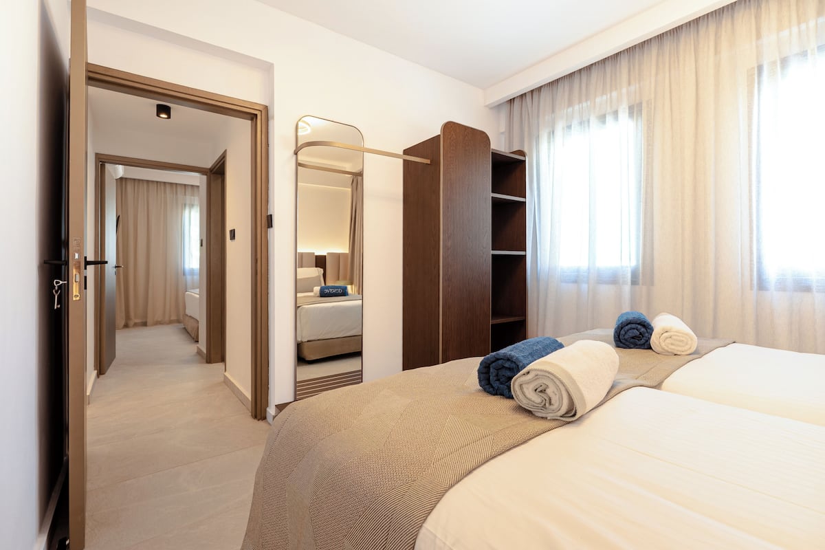 Executive Apartment, 2 Bedrooms | In-room safe, desk, laptop workspace, iron/ironing board