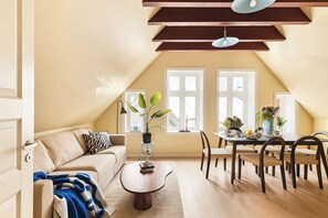 Dining - Bryggen Suites l 1min to Bryggen & Floyen (Bergen)