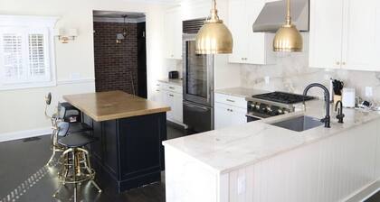 Luxury 2BR Home | 2.5 Baths & Modern Comfort