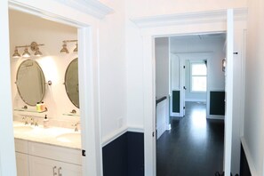 Hair dryer - Luxury 2BR Home | 2.5 Baths & Modern Comfort (Caldwell)