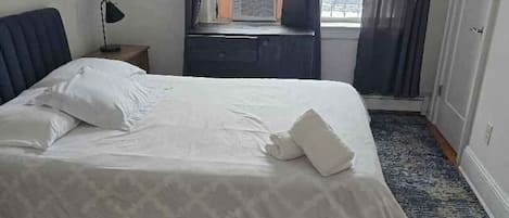 Iron/ironing board, travel cot, WiFi, bed sheets