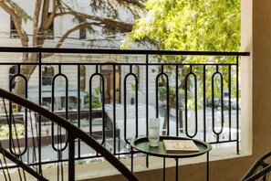 Property grounds - Portal Arévalo in Palermo by Magno | 12 (Buenos Aires)