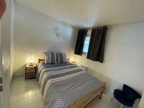 1 bedroom, bed sheets - Embrun - Cosy T2 apartment with unobstructed view (Embrun)