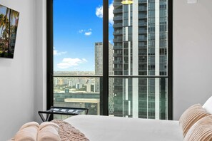 1 bedroom, iron/ironing board, WiFi, bed sheets - 1BR Suite | Gym/Pool | Near FIFA Fan Fest (Miami)