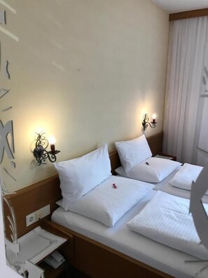 Room - Gasthof Sprenger (Sillian)