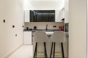 Apartment (2 Bedrooms) | Interior - Elegant Medina Stay Perfect for Families (Madinah)