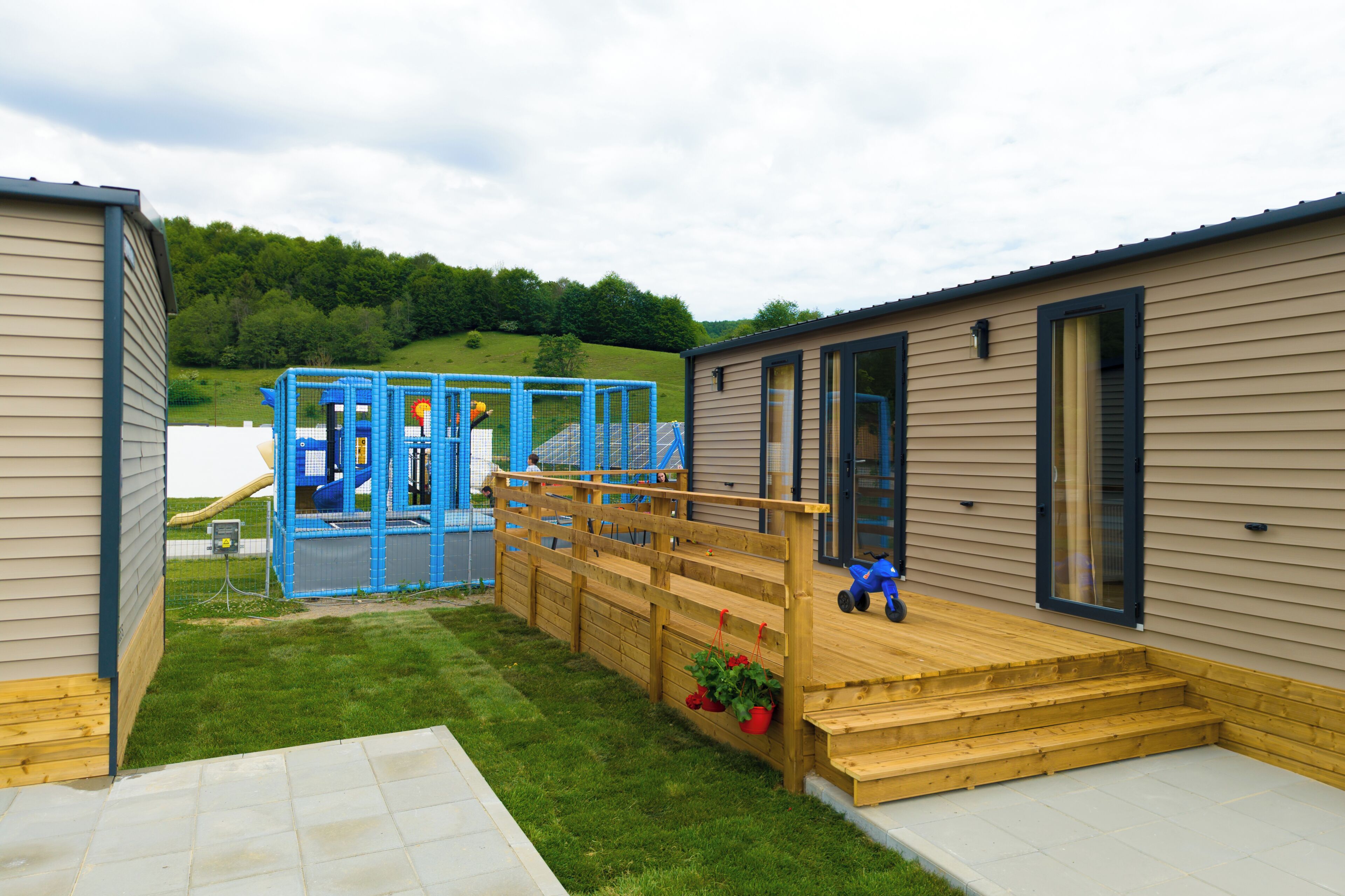 Economy Double Room | Children's area