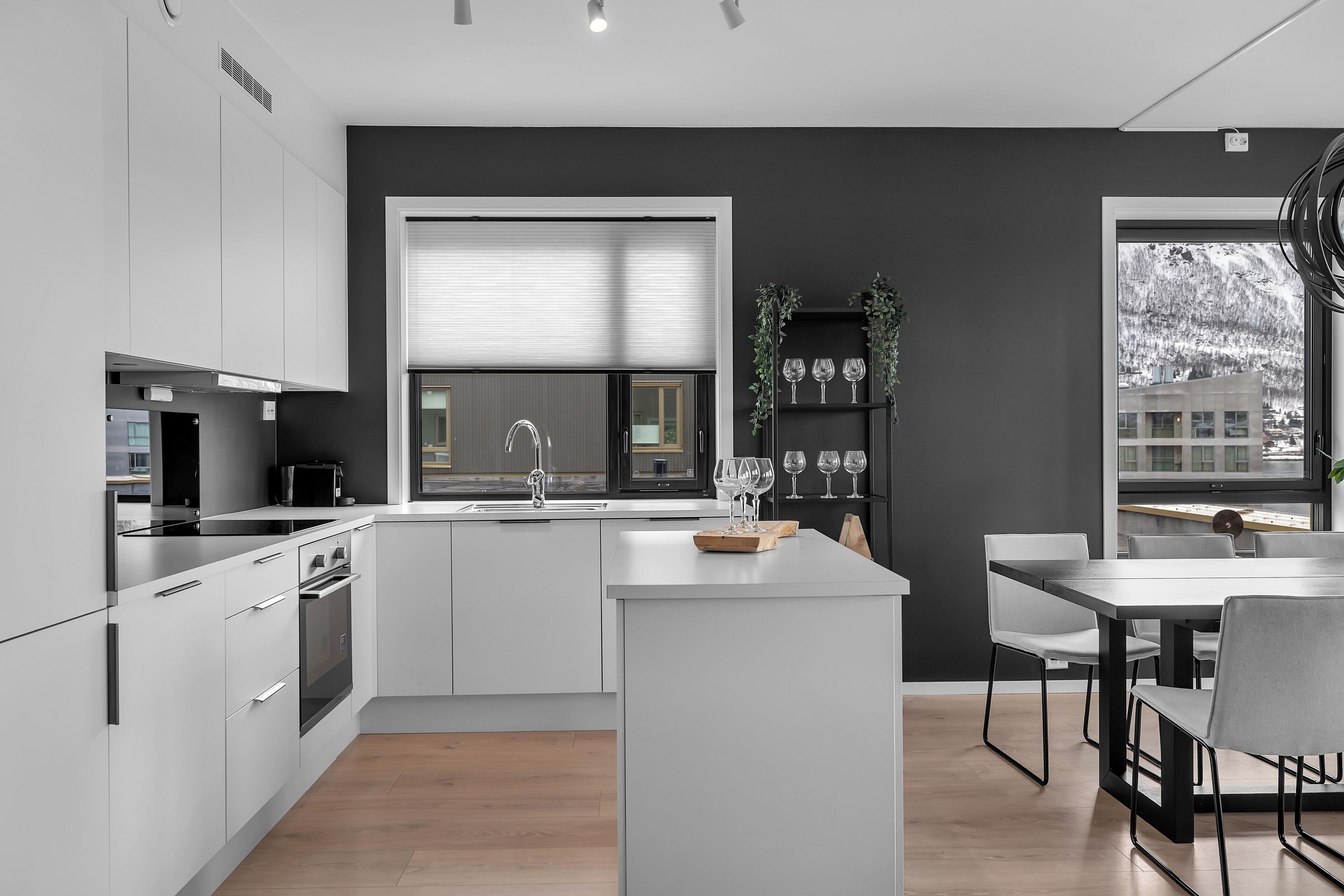 Premium Apartment, Partial Ocean View | Private kitchen | Fridge, microwave, oven, stovetop